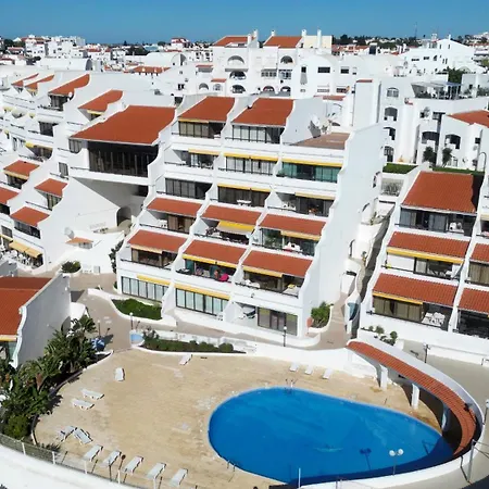 T3 Centro De Com Piscina *