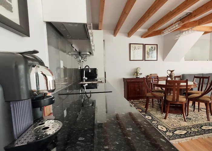 T3 Centro De Com Piscina Apartman