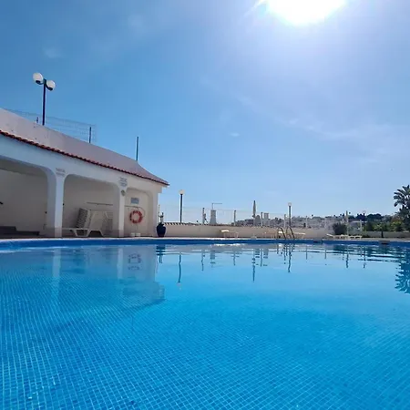 Apartamento T3 Centro De Com Piscina Albufeira