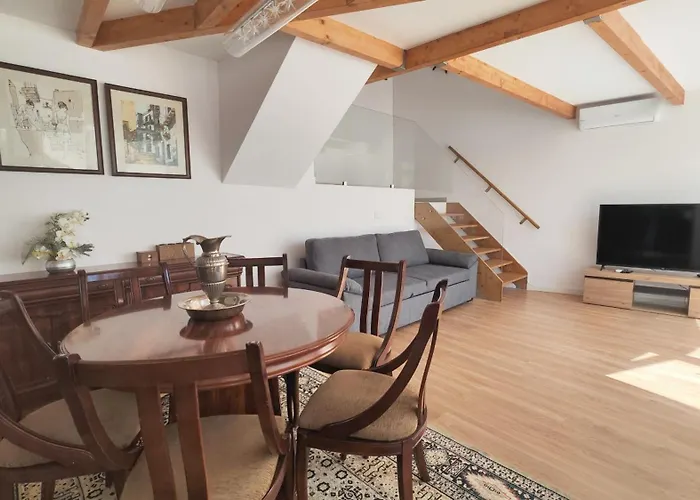 T3 Centro De Com Piscina *