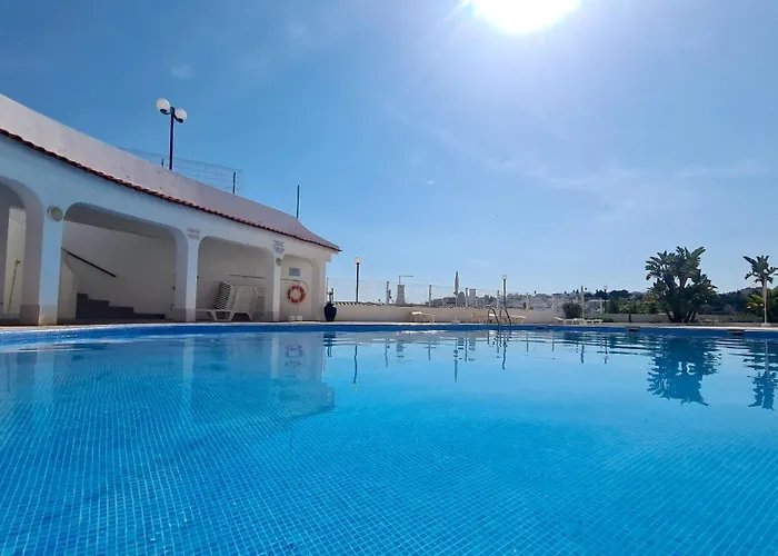 Apartment T3 Centro De Com Piscina Albufeira